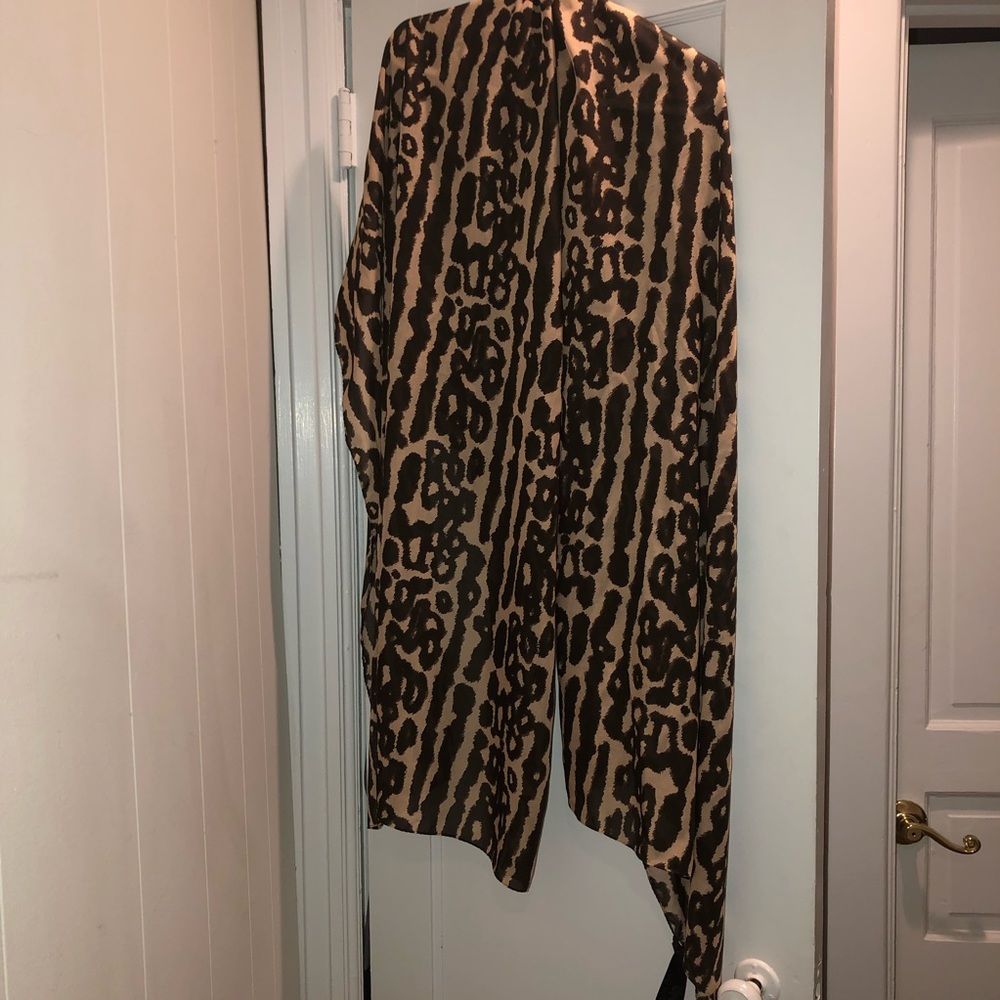 Never Used - Coach Leopard Print Scarf
